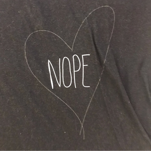 American Eagle Graphic Tee - Picture 2 of 4